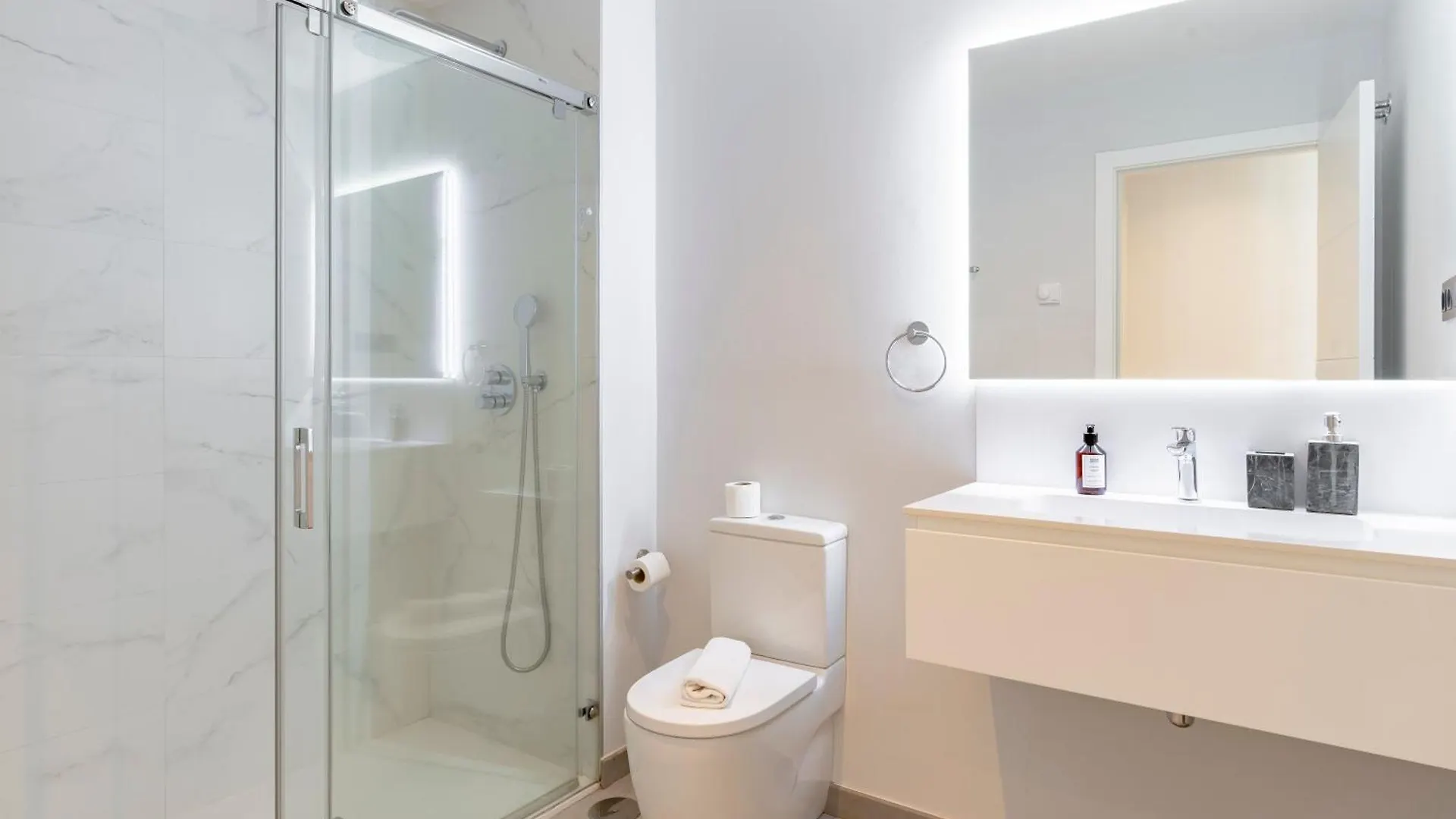 Lux Ground Floor Apt In Mirador Estepona Spain