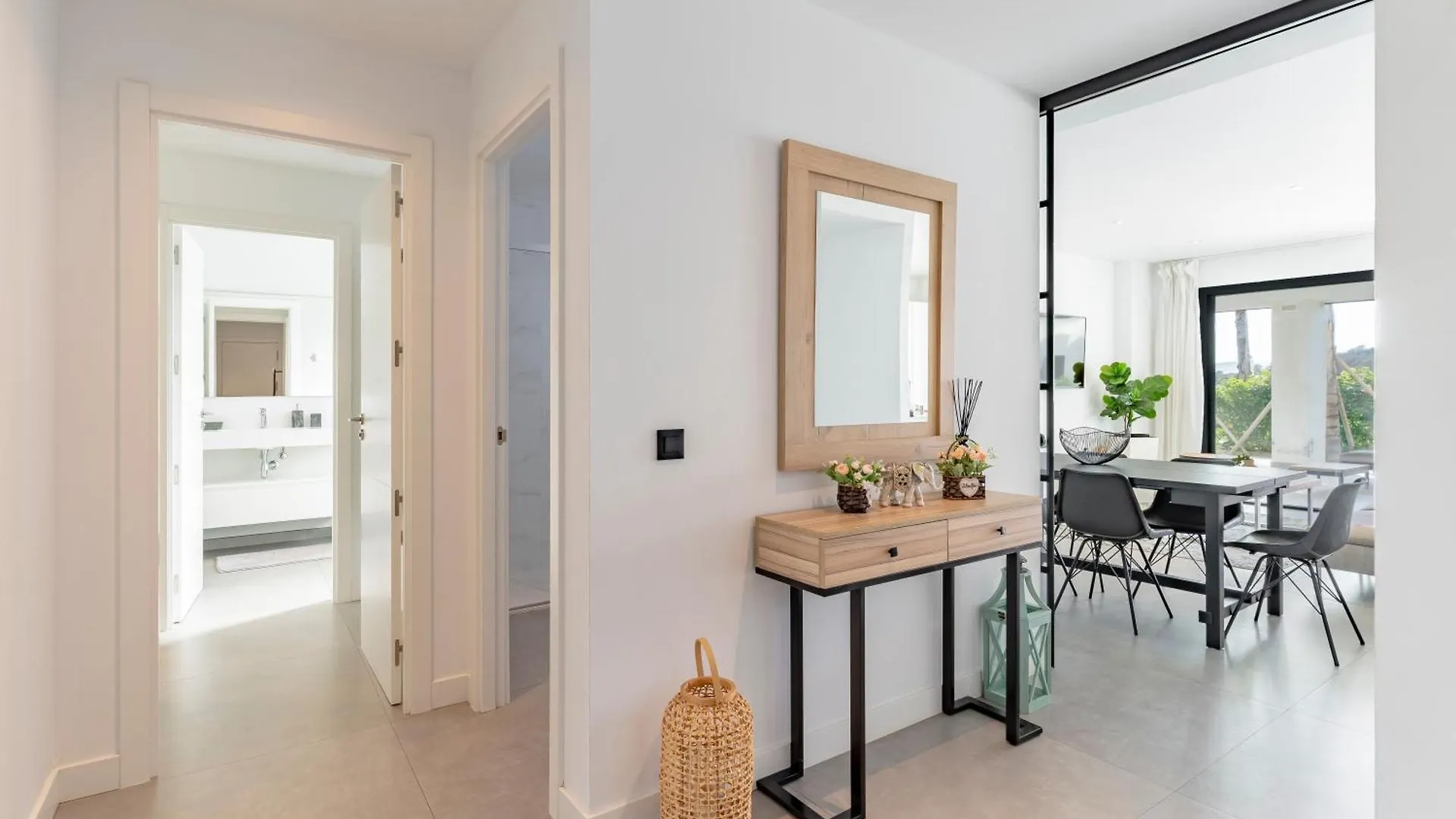 Lux Ground Floor Apt In Mirador Estepona Spain